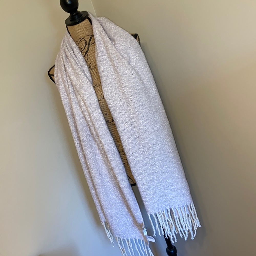 American Eagle Outfitters Oversized Scarf